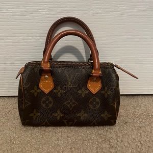 Louis Vuitton Mini speedy